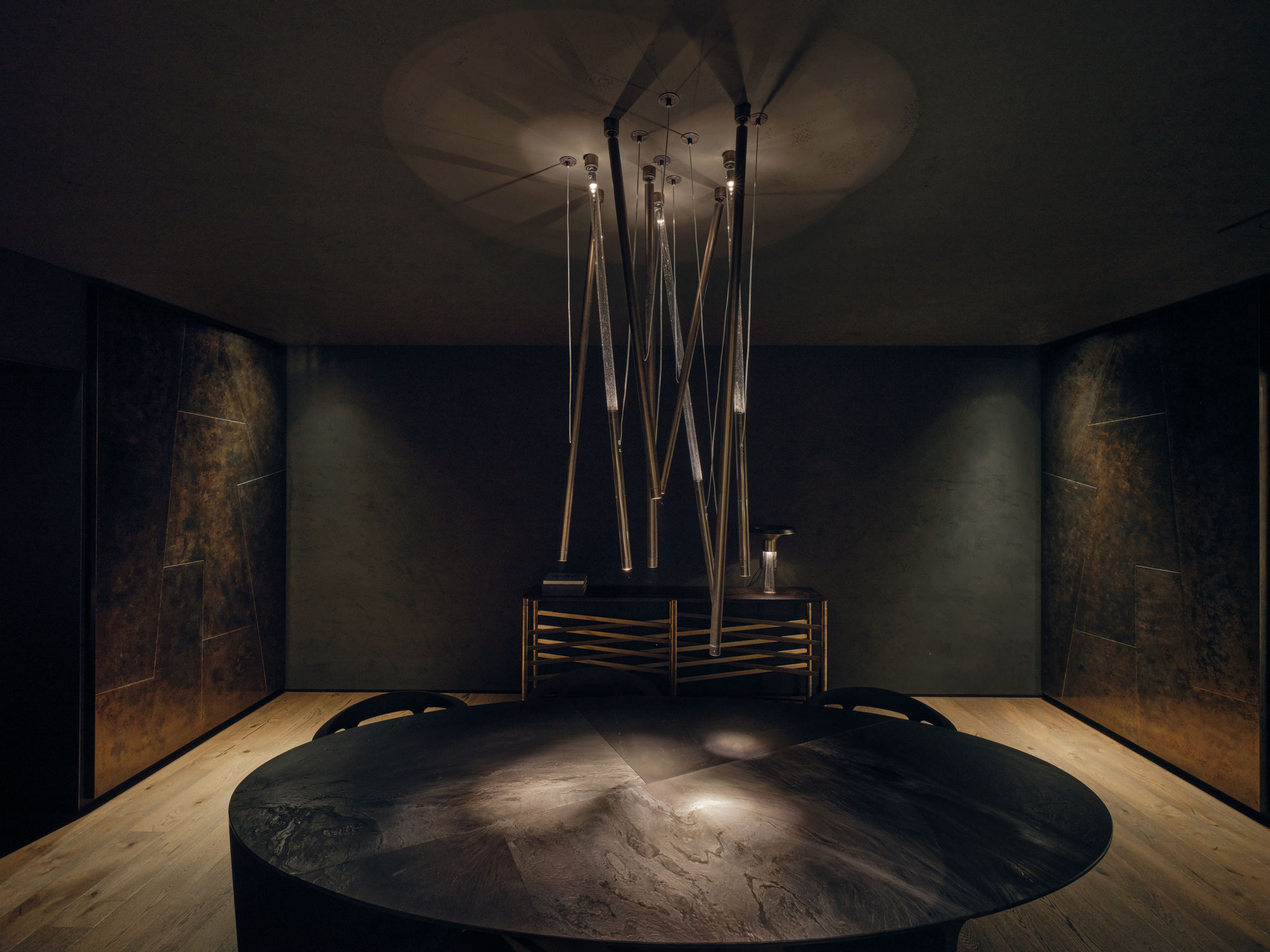 Henge show room