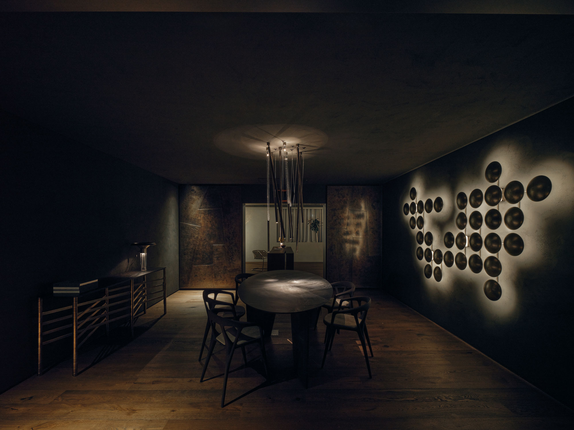 Henge show room